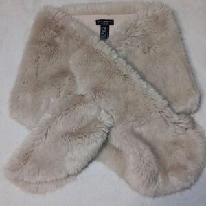 Zara Accessories Tag in Black and White